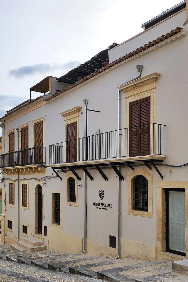 B&B Vicere Speciale Noto Eksteriør bilde